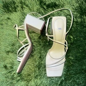 ZARA HEELED SQUARE TOE ANKLE STRAP SANDALS